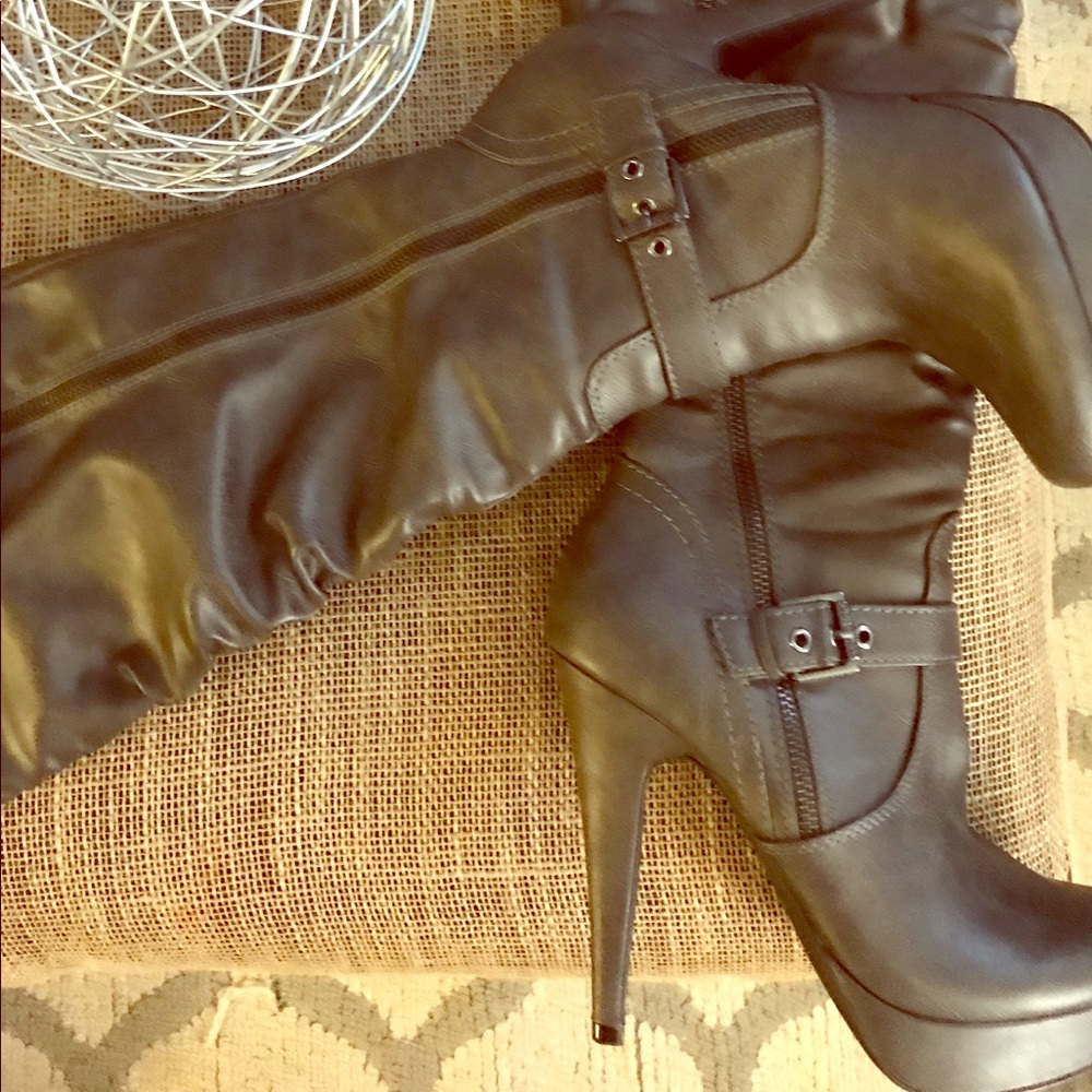 G by Guess sexy gray tall boots